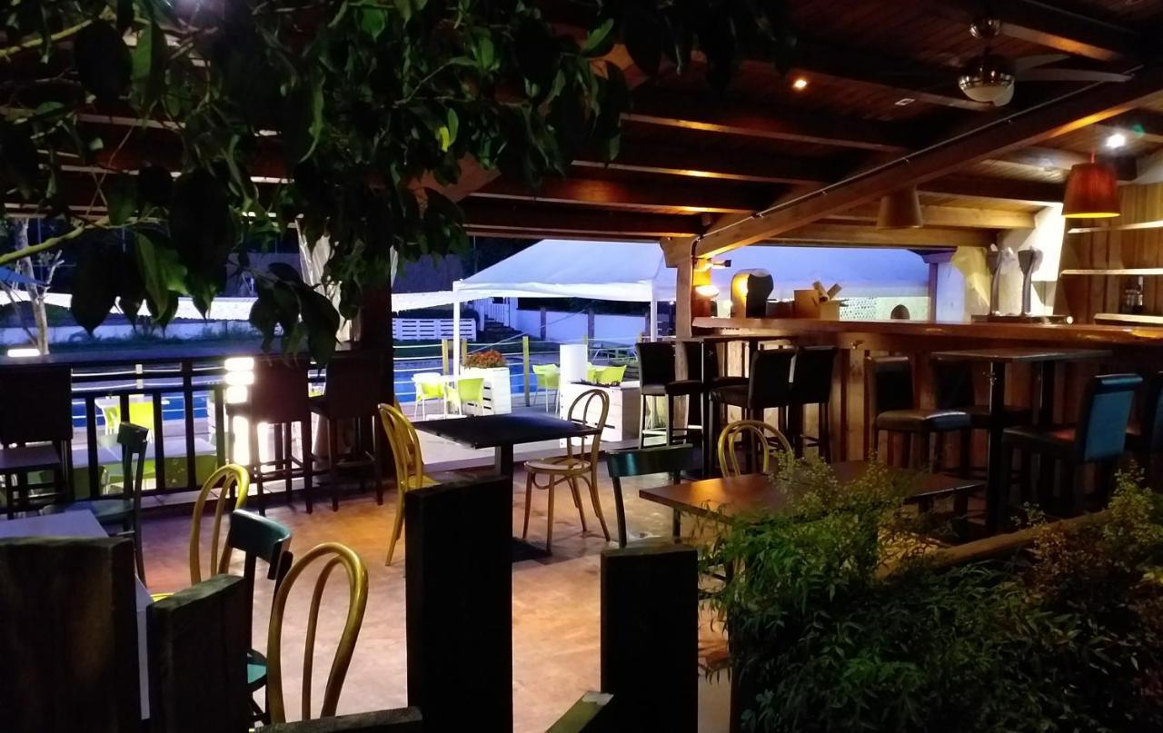 Hostal Sant Marcal Amer Bagian luar foto