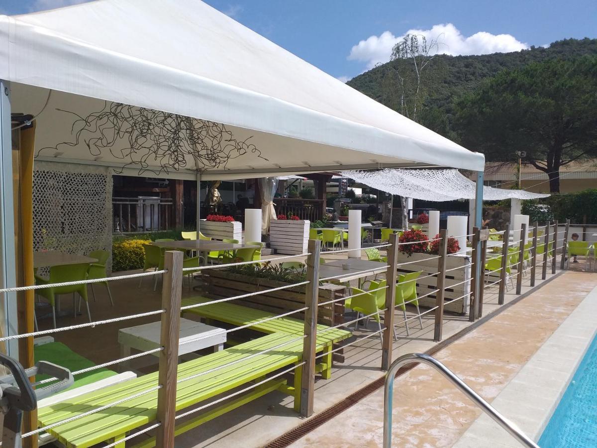 Hostal Sant Marcal Amer Bagian luar foto