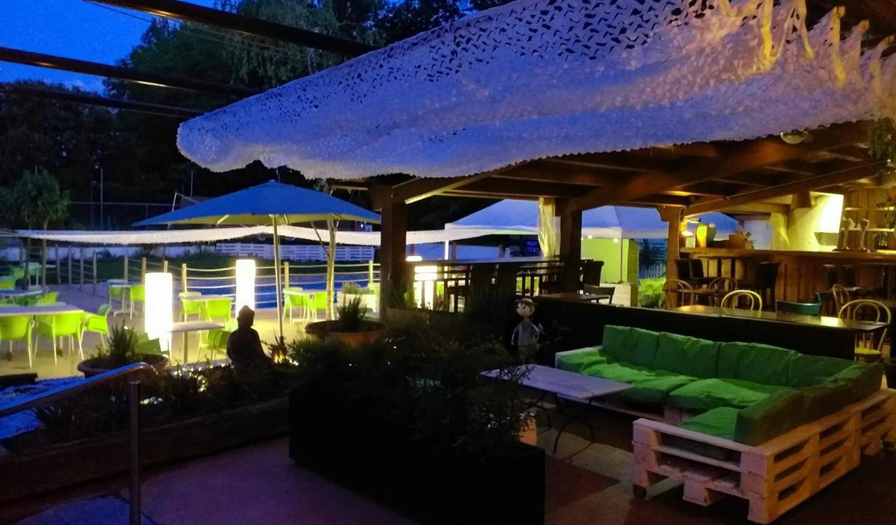Hostal Sant Marcal Amer Bagian luar foto